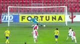 Gól v utkání Slavia - Zlín: Olayinka z pen. – 3:1 (90 +1. min.)