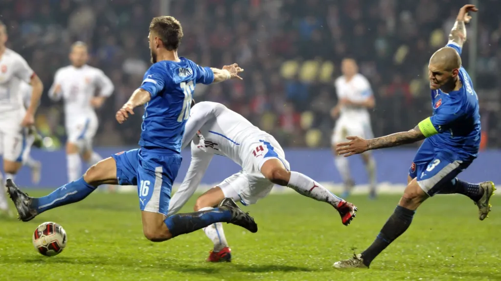 Češi ve vzájemném duelu se Slováky v roce 2015