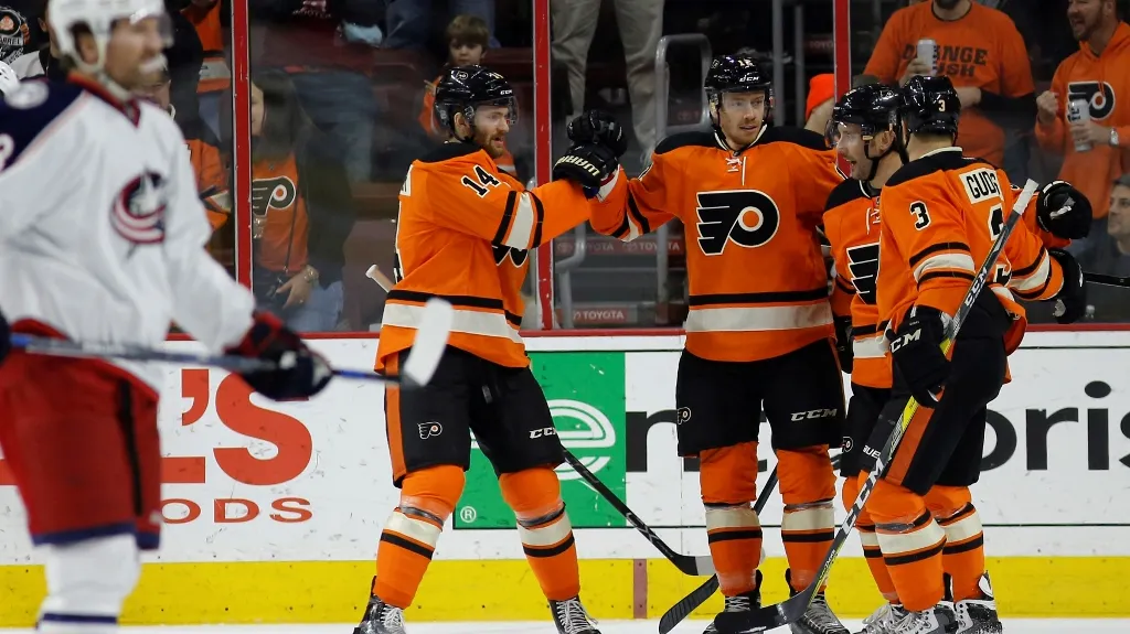 Radko Gudas slaví gól