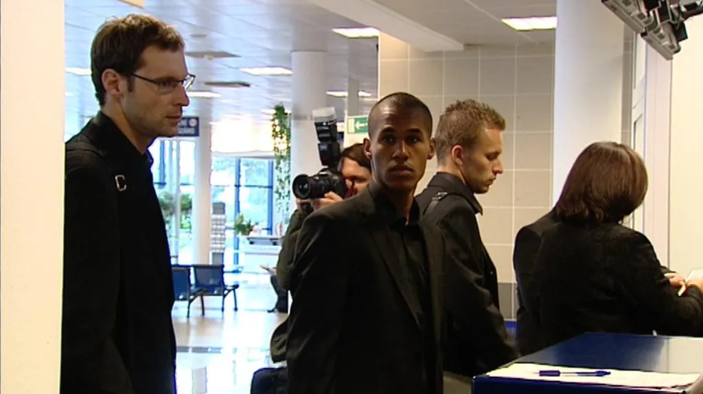 Čeští fotbalisté na letišti