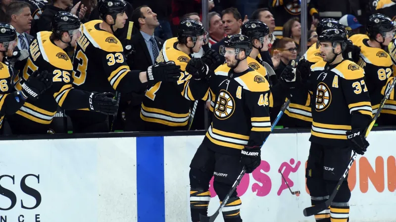 David Krejčí se raduje se spouhráči