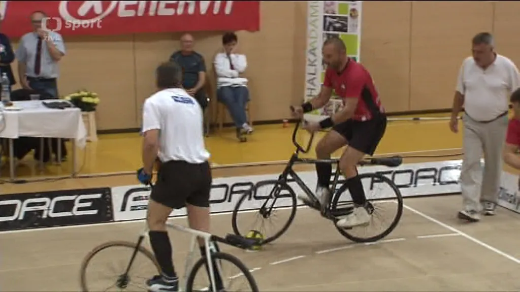 Ve Zlíně se rozhodovalo o nominaci na MS v sálové cyklistice