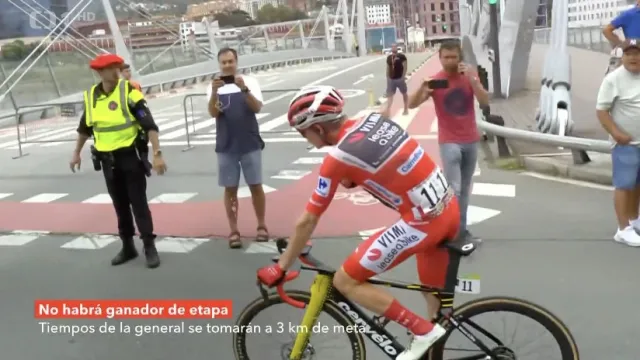 11. etapu Vuelty zastavili demonstranti