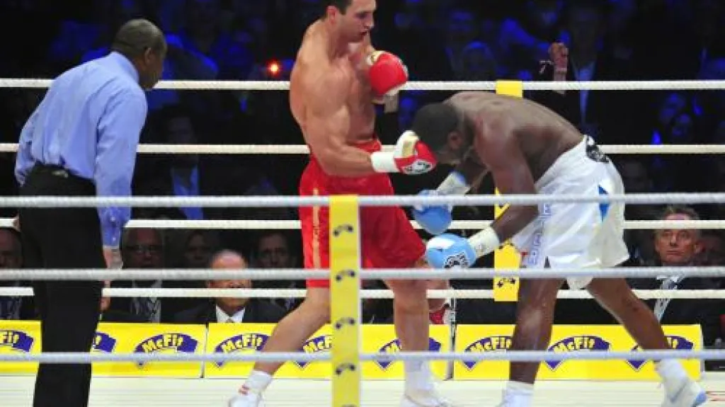 Vladimir Kličko obhájil tiitul organizace WBO