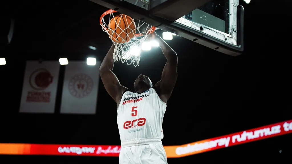 Basketbalisté Nymburka