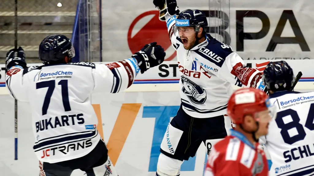 Rastislav Dej v extázi po obratu Vítkovic proti Třinci