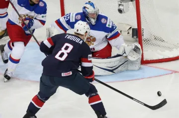 Jacob Trouba na šampionátu dohrál