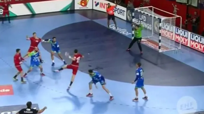 Čeští házenkáři po výhře nad Makedonií remizovali se Slovinskem 26:26