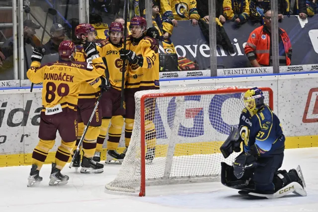 Jihlava si vzala vedení ve finále zpět, pomohla jí i finta veterána Čachotského