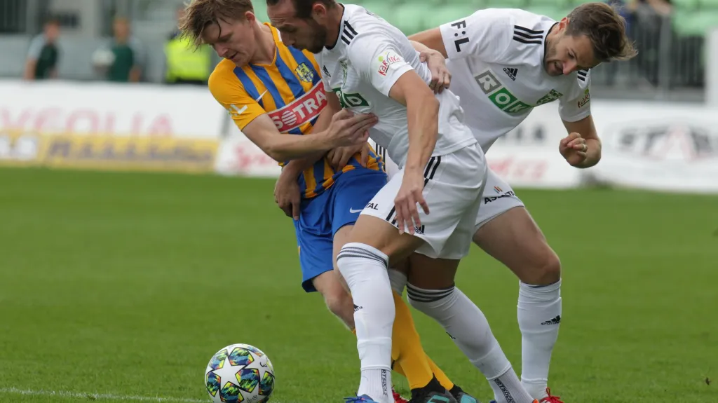 Utkání Karviná - Opava