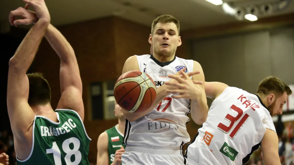 Basketbalisté Nymburku