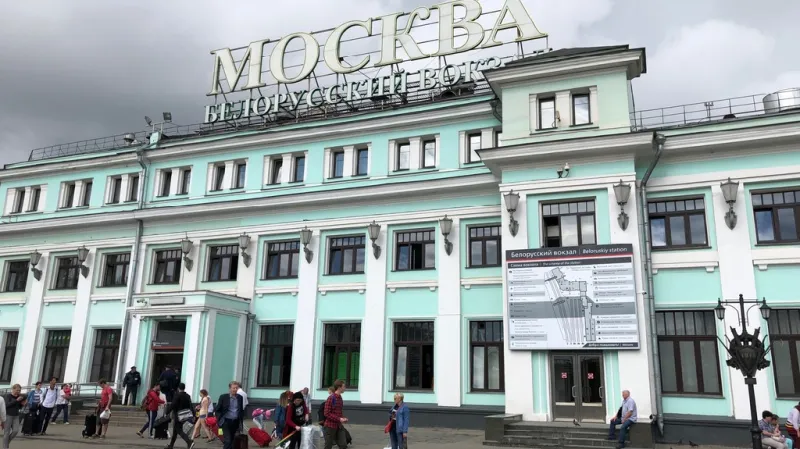 Moskva-Běloruskaja. Rušno, jak se na přestupní uzel patří