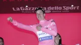 Bob Jungels přebírá růžový dres