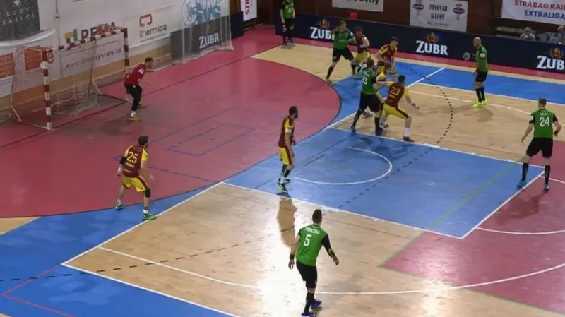 Karviná si připsala druhou výhru proti Dukle a má postupový mečbol