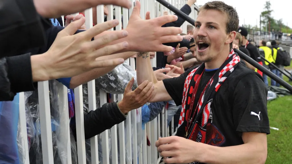 Vladimír Darida si užil mistrovské oslavy a o den později už se zúčastní reprezentačního tréninku