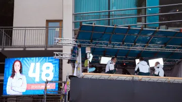 Pohled na studio ČT zdola od mix zóny