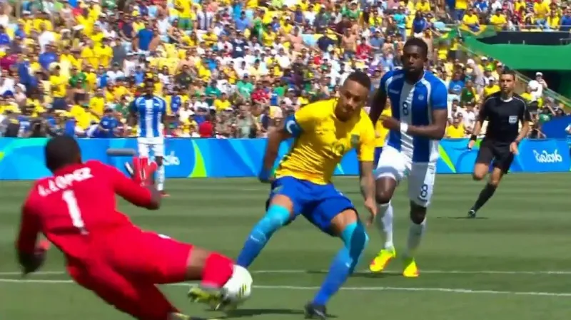 Moment utkání Brazílie - Honduras: Neymarův gól po 15 vteřinách