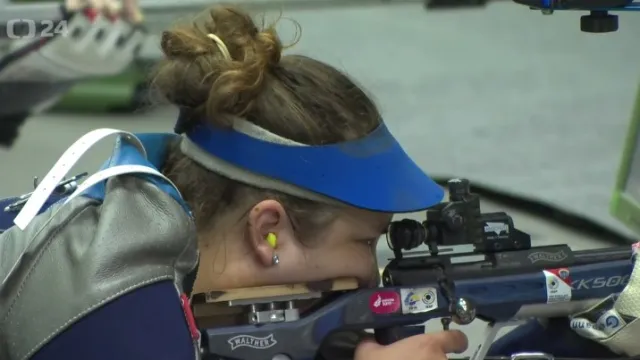 Mazurová a Nýdrle vystříleli stříbra, Machačová si dojela pro bronz