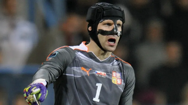 Petr Čech v barážovém utkání proti Černé Hoře