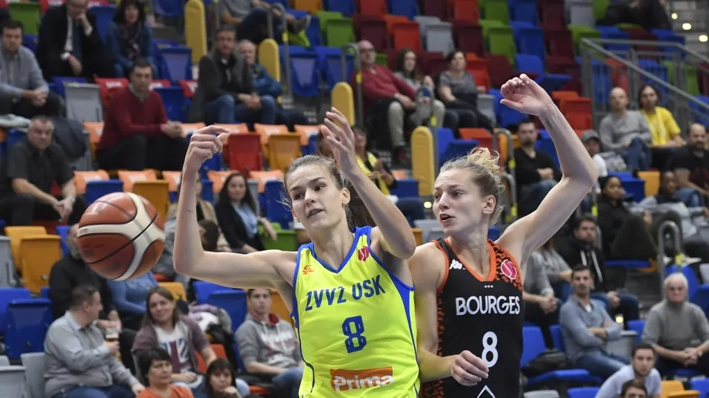 USK Praha - Bourges