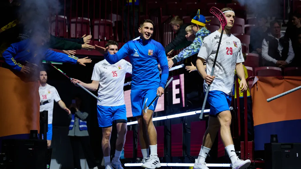 Nástup českých florbalistů