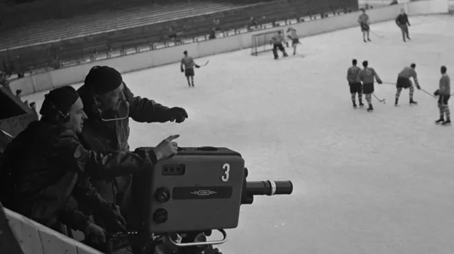 Od prvního zkušebního přímého přenosu mimo budovu ČST uplynulo 70 let