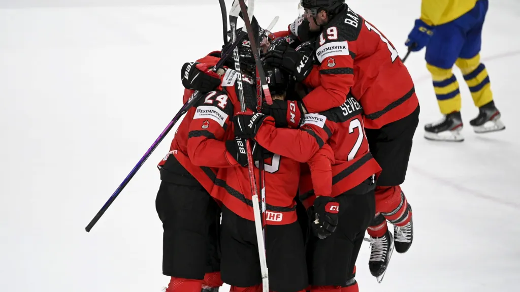 Slavící hokejisté Kanady