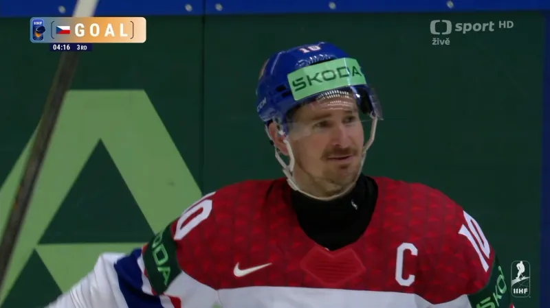 Červenkův hattrick proti Kazachstánu