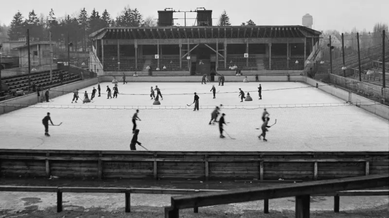 Kladenský zimní stadion v roce 1951