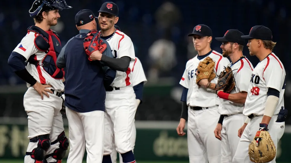 Trenér Chadim se svými svěřenci