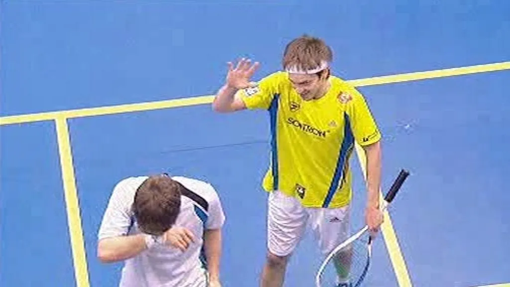 Jan Koukal se raduje z vítězství