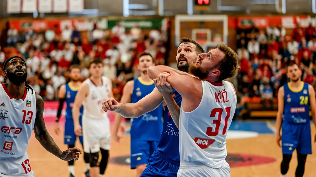 V pátém semifinále se radovali basketbalisté Nymburka
