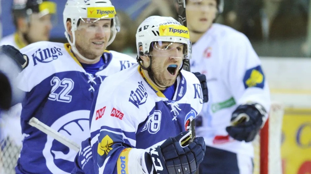 Václav Pletka se raduje z gólu