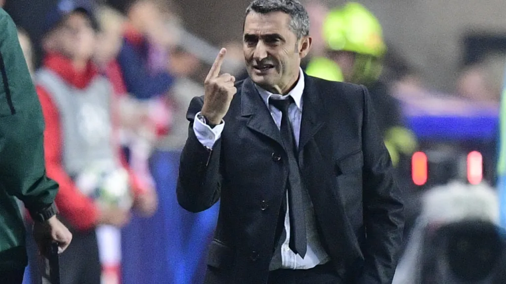Barcelonský kouč Ernesto Valverde v pražském Edenu