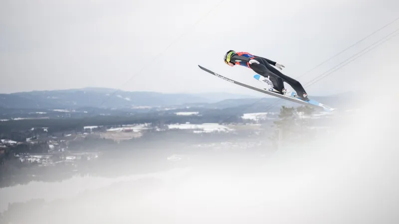 Laniškův let ve vítězné kvalifikaci SP v Planici