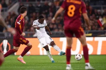 Plzeňský Souaré dává druhý gól AS Řím