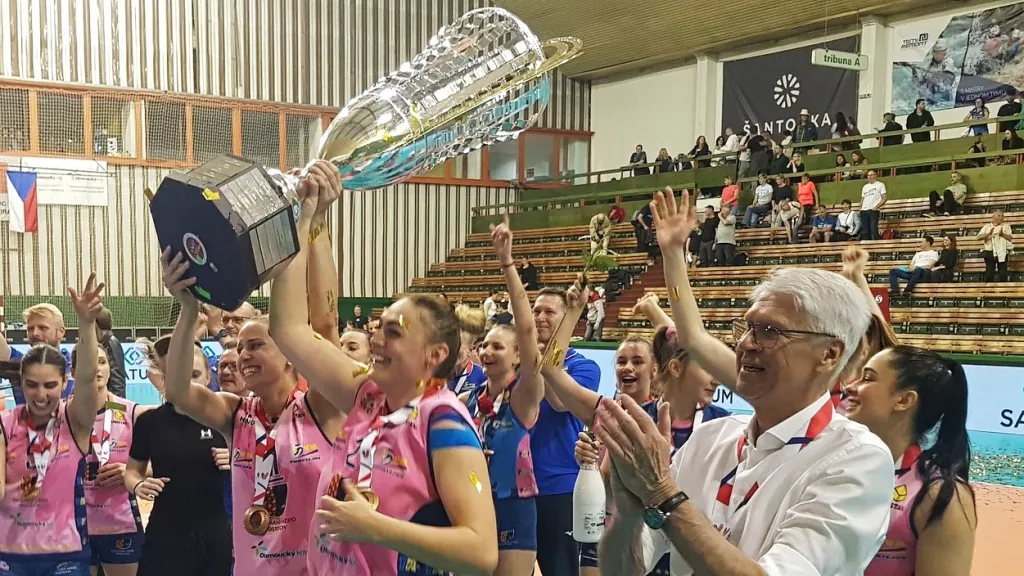 Miroslav Čada slaví s Prostějovem zisk titulu