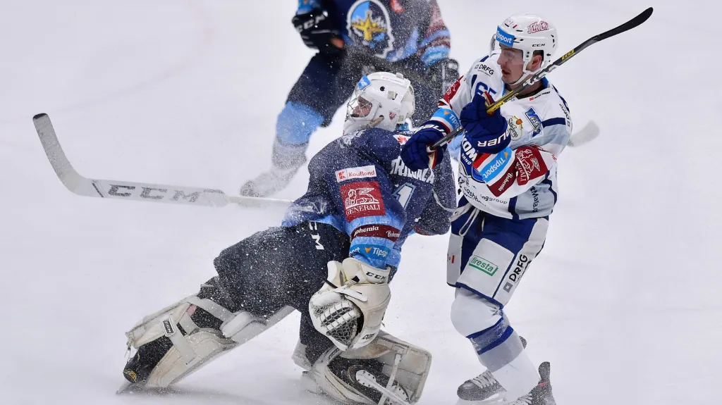 Forvard Komety Rudolf Červený v utkání proti Kladnu