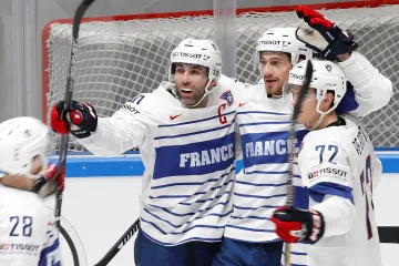 Slavící hokejisté Francie