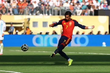 Ferran Torres střílí jediný gól finále MS