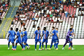Fotbalisté Artisu Brno na městském stadionu na Srbské