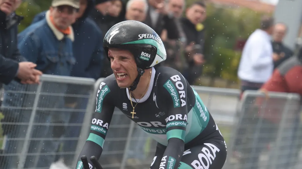 Polský cyklista Rafal Majka po pádu na Tirreno-Adriatico
