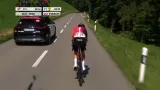 Pád vítěze Tour de France z roku 2018 Gerainta Thomase ve třetí etapě Tour de Suisse