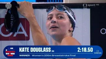 Douglassová má zlato ze závodu 200 m prsa