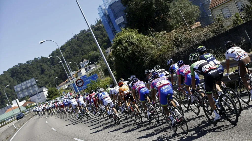 Peloton na španělské Vueltě