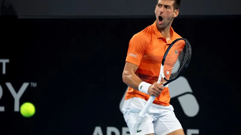 Djokovič odvráceným mečbolem v Adelaide vyhrál svůj 92. titul