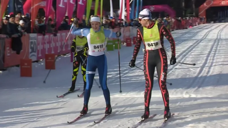 Jizerskou desítku si střihly i Kateřina Neumannová s dcerou