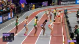 Rozběh žen na 4x400 m s českým kvartetem