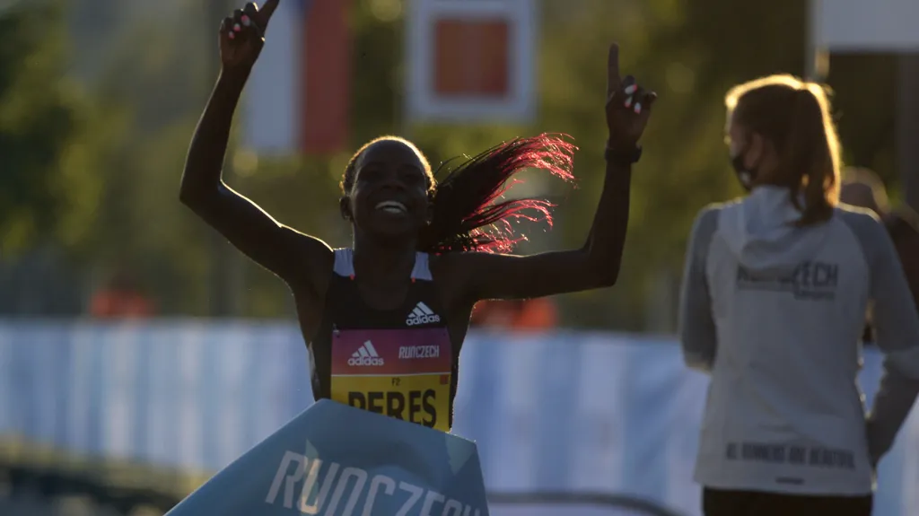 Peres Jepchirchirová slaví v Praze historické maximum