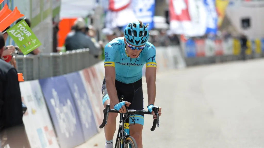 Jan Hirt v dresu Astany